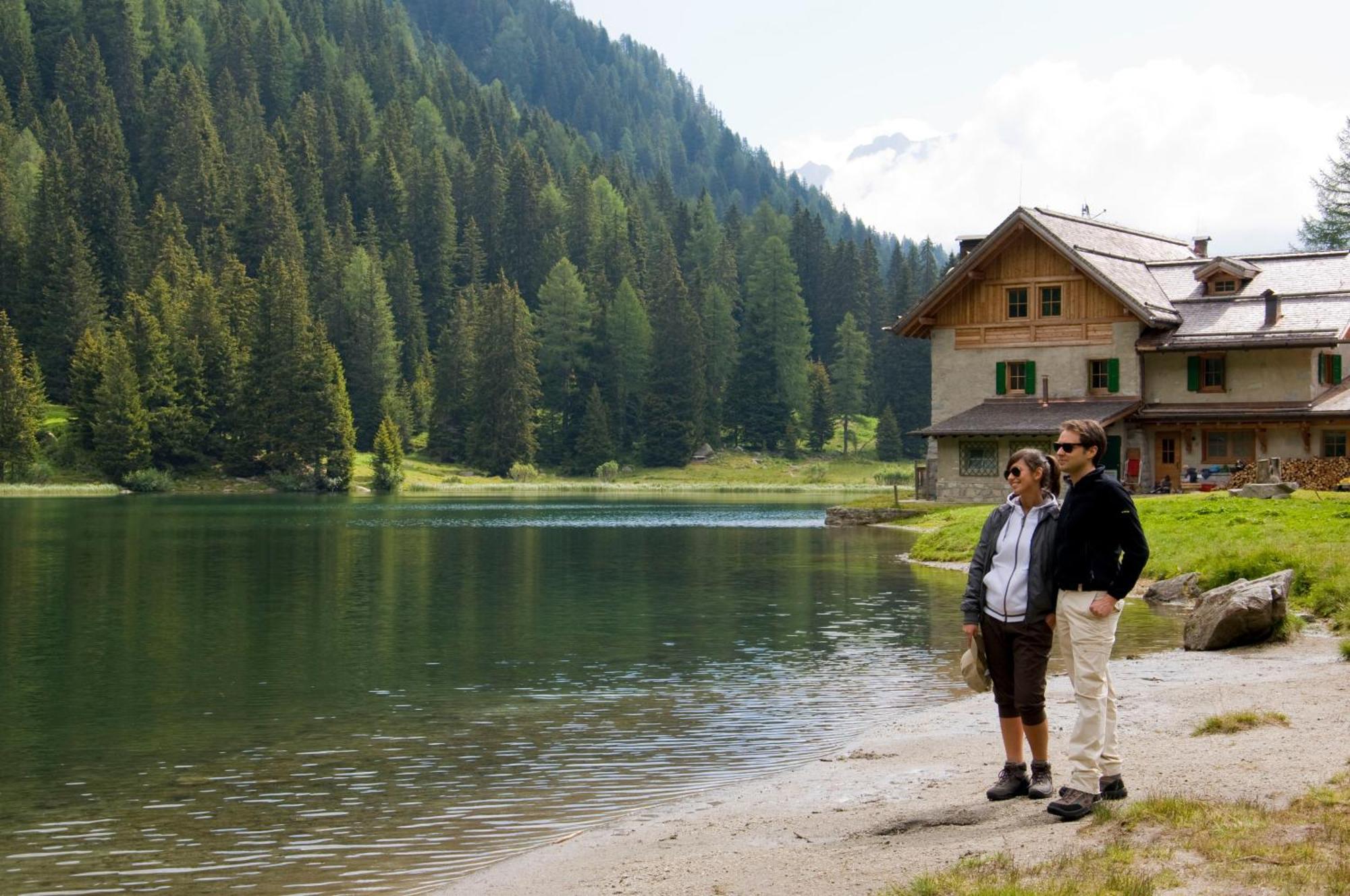 Rifugio Lago Nambino Madonna Dış mekan fotoğraf